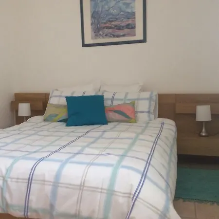 Au Pied De La Apartamento